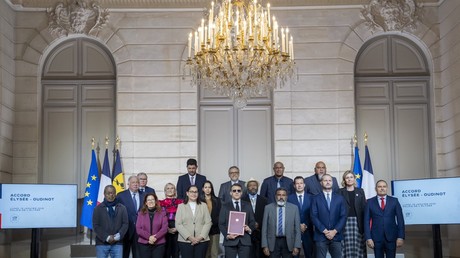Nouvelle-Calédonie : l’accord Élysée-Oudinot acte le statu quo, conclu sans les indépendantistes