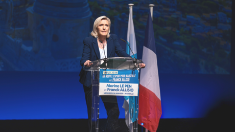 Procès en appel du RN : Marine Le Pen défend son innocence face aux accusations de détournement