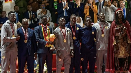 Sénégal : le président Bassirou Diomaye Faye couvre de récompenses les champions d’Afrique