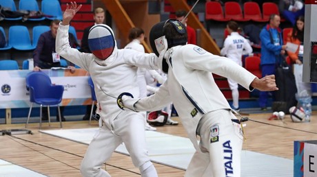Le drapeau et l’hymne russes de retour dans les compétitions internationales de pentathlon moderne junior