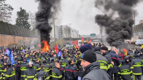 France : 600 pompiers se mobilisent à Lille contre le manque d’effectifs