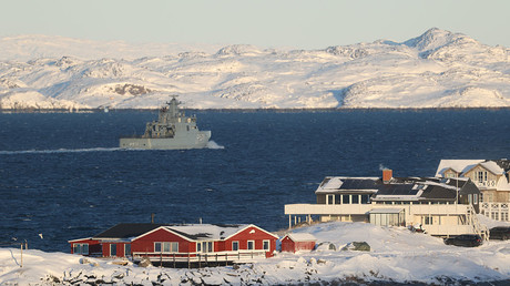 Tzitzikostas nie tout danger «étranger» pour le Groenland