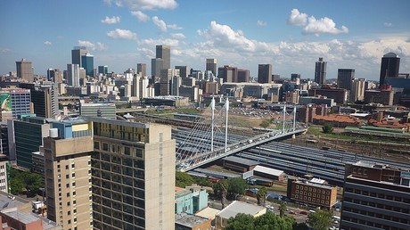 Afrique du Sud : un réseau d’escroquerie de 50 M€ démantelé