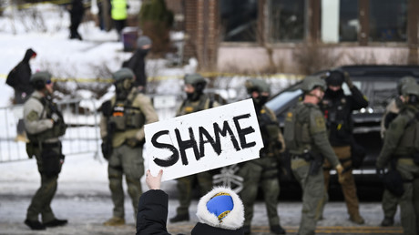 Un garçon de 5 ans détenu par l’ICE est de retour au Minnesota