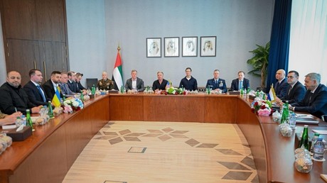 Négociations tripartites sur le conflit ukrainien : premier jour de discussions à Abou Dhabi entre la Russie, l’Ukraine et les États-Unis