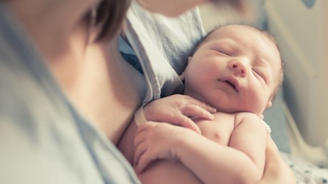 Le gouvernement envoie une lettre aux Français de 29 ans pour tenter de relancer la natalité