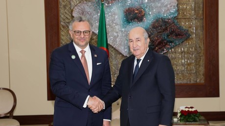 Sahara occidental : Marocains, Algériens, Mauritaniens et le Polisario réunis discrètement à l’ambassade américaine à Madrid