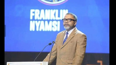 La France continue à geler les avoirs en catimini, cette fois c'est au tour de Franklin Nyamsi d'en être victime