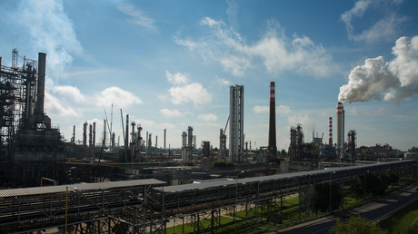 La Slovaquie menace de suspendre les exportations d’électricité vers l’Ukraine le 23 février faute de reprise du transit pétrolier via l’oléoduc Droujba