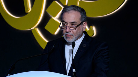 Araghchi annonce une possible rencontre avec Witkoff à Genève le 26 février