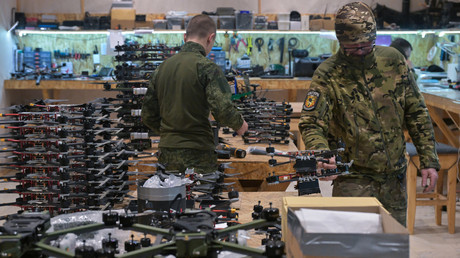 Drones : «nous sommes aujourd'hui un pays leader dans ce domaine», a souligné Medvedev