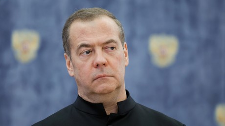 Medvedev : Zelensky et certains autres dirigeants ukrainiens risquent de connaître le même sort qu'Hitler