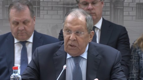 De la guerre au Moyen-Orient à Anchorage au bout du souffle : ce qu’il faut retenir de la table ronde de Lavrov