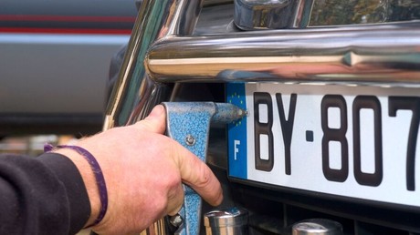 Fraude aux cartes grises en France : la Cour des comptes dénonce une dérive massive