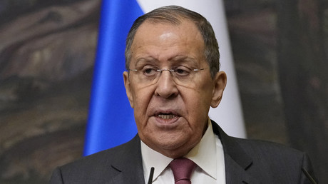 Essais nucléaires : les États-Unis n'ont toujours pas clarifié la position de Trump, souligne Lavrov