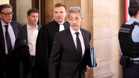 Nicolas Sarkozy de retour sur le banc des accusés dans l'affaire du financement libyen présumé