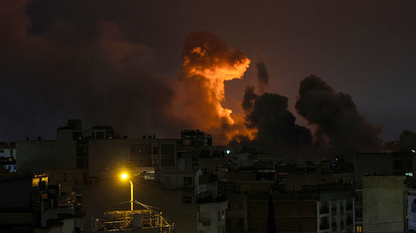 Les États-Unis prévoient que la guerre durera jusqu'à la fin de l'année, alors que les Marines américains arrivent au Moyen-Orient : derniers développements sur RT en français