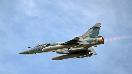 Une base aérienne ukrainienne abritant des avions français Mirage frappée par la Russie