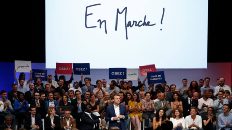 Le parti macroniste fête ses 10 ans dans la crise