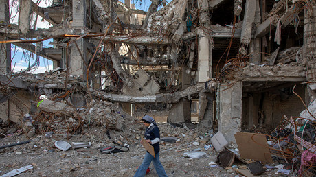 Israël bombarde Téhéran, l’Iran lance son propre ultimatum à Trump