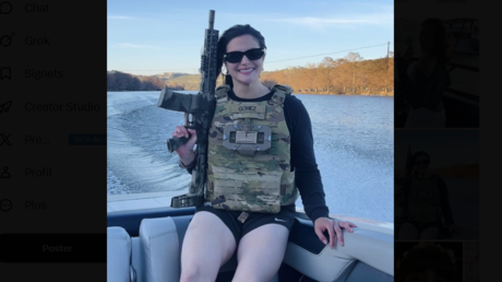 Royaume-Uni : bannie du territoire, une influenceuse américaine islamophobe menace de débarquer en bateau accompagnée de militaires