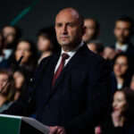 Bulgarie : la victoire de Radev inquiète Bruxelles sur l’aide à l’Ukraine