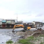 Russie : 1 000 m³ d’hydrocarbures retirés d’une rivière et du littoral après des frappes de drones ukrainiens contre le terminal maritime de Touapsé