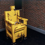 Les États-Unis réinstaurent les chambres à gaz, les chaises électriques et les pelotons d'exécution pour les peines capitales fédérales