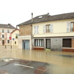 Catastrophes naturelles en France : la Cour des comptes veut restreindre le régime d’indemnisation