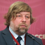 Échange de prisonniers : l’archéologue russe Alexandre Boutiaguine libéré à la frontière polono-biélorusse