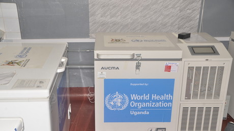 Ebola : l’OMS juge le risque élevé au niveau régional, mais écarte une urgence mondiale