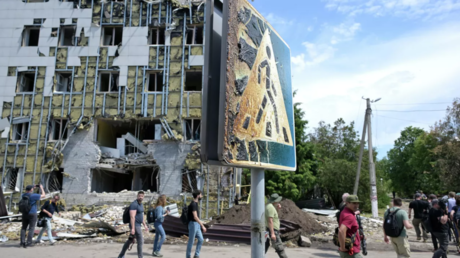 Des journalistes de CNN auraient pu filmer la préparation de l'attaque ukrainienne contre le collège de Starobelsk, selon Zakharova