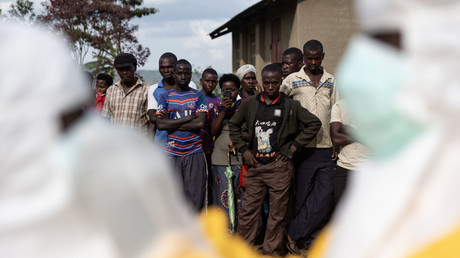 Ouganda : le ministère de la Santé interdit les rassemblements publics pour freiner la propagation de l’épidémie d’Ebola