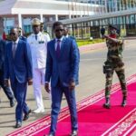 Sénégal : le président Bassirou Diomaye Faye effectue une visite de travail en Gambie pour renforcer les liens bilatéraux