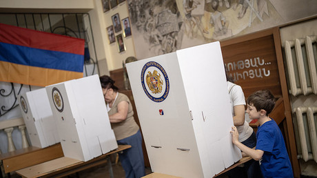 Élections législatives en Arménie : détentions de masse de l'opposition et refus de Pachinian d'organiser un référendum sur l'UEE et l'UE