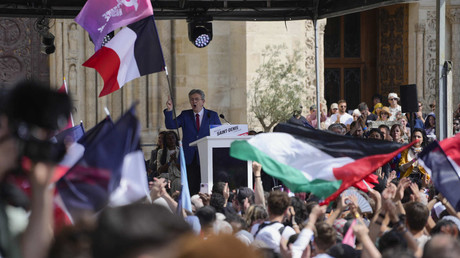 Présidentielle en France : Mélenchon promet «l'indépendance» à la Nouvelle-Calédonie et «l’autonomie étendue» à la Corse