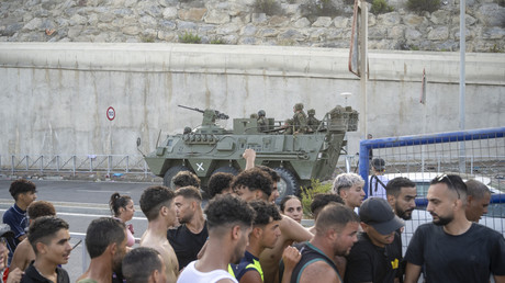 Ceuta : véhicules incendiés, armée déployée… la crise qui fait trembler Schengen