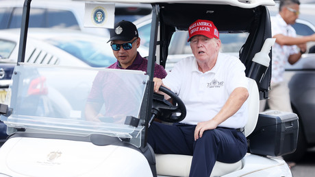 Un homme armé arrêté sur un golf de Trump en Californie