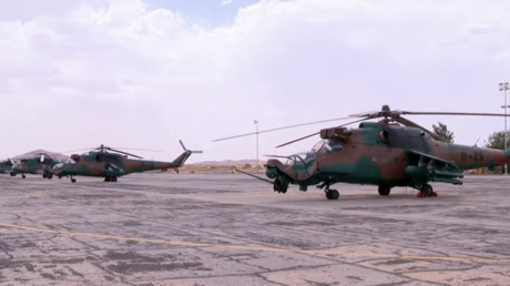 L’Algérie offre quatre hélicoptères militaires au Niger